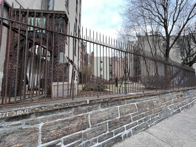 First Shearith Israel Graveyard/Chatham Square Cemetery                                            55-57 St. James Place                                                             New York,&nbsp;10038