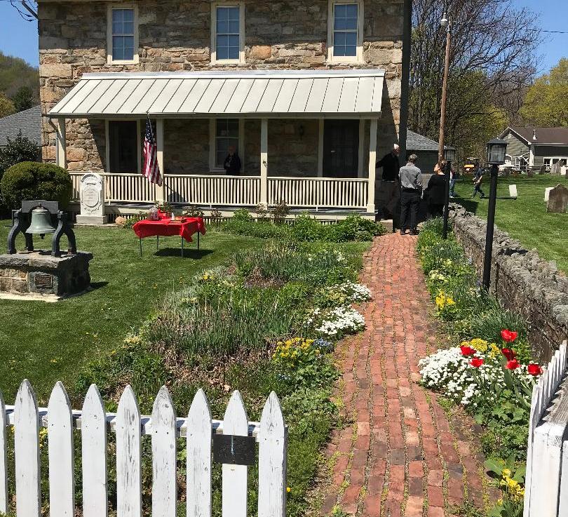 Union Schoolhouse & Union Church and Burial Ground/Washington Township Historical Society 6 Fairview Avenue                                              Long Valley, NJ&nbsp;07853