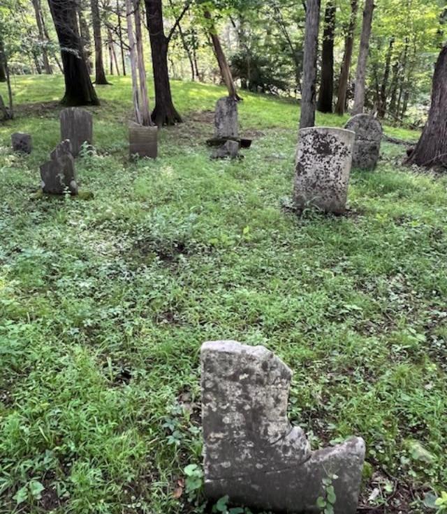 Hopper Farm Family Cemetery                             Lexington Lane                                                          Oakland, NJ&nbsp;07436